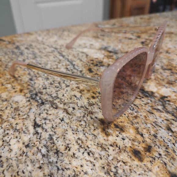 Quay Pink Oversized Sunglasses with Rose Gold Temples - Used main image 12
